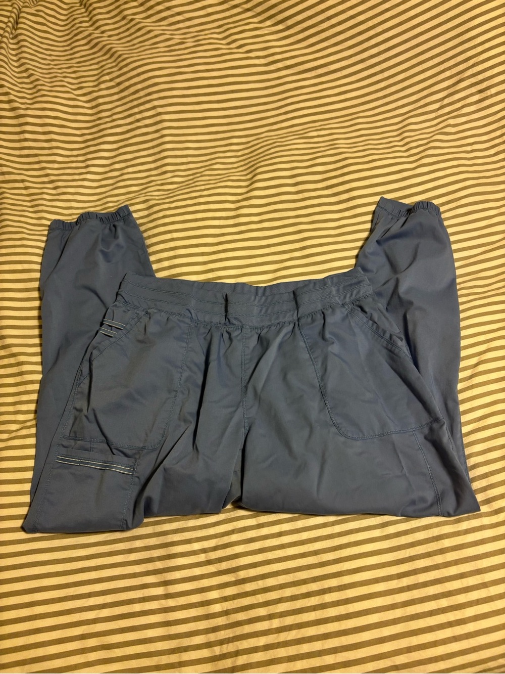 Revolution size xl scrub pant.